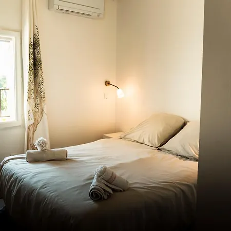 Le Jardin Des Vignes カネ